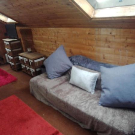 Cozy Loft In Bushey, 20 Mins By Train To Euston London Leilighet Eksteriør bilde