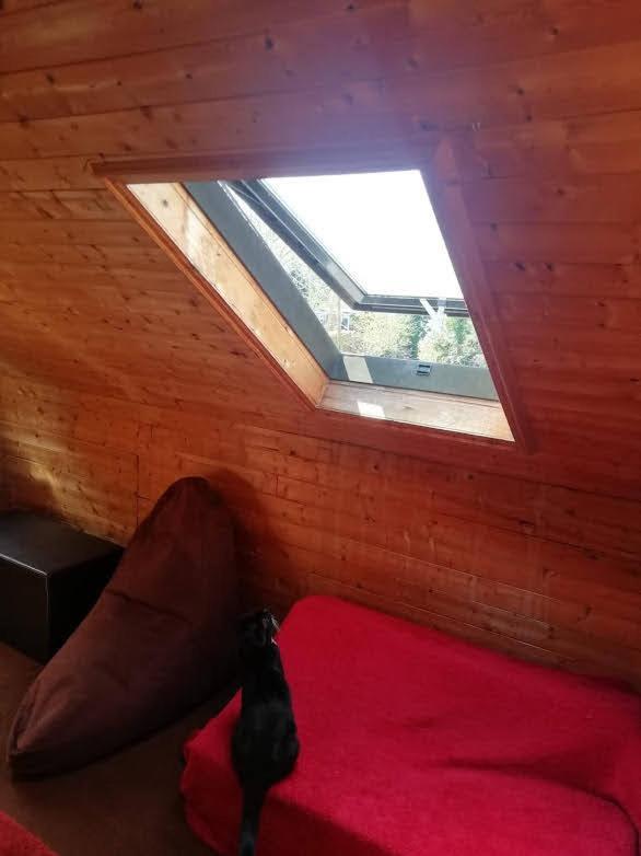Cozy Loft In Bushey, 20 Mins By Train To Euston London Leilighet Eksteriør bilde