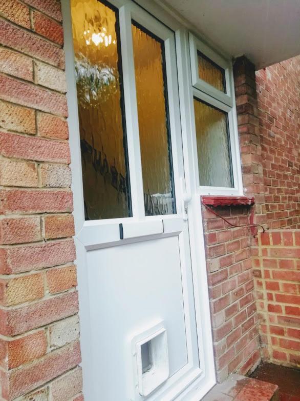 Cozy Loft In Bushey, 20 Mins By Train To Euston London Leilighet Eksteriør bilde