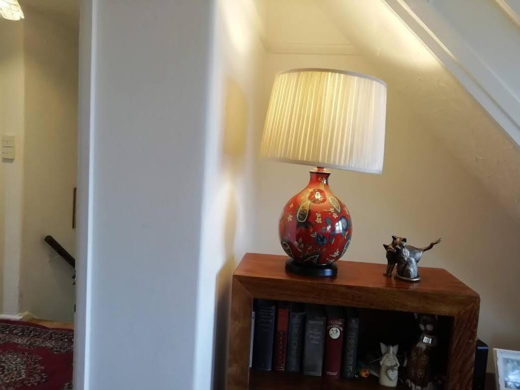 Cozy Loft In Bushey, 20 Mins By Train To Euston London Leilighet Eksteriør bilde